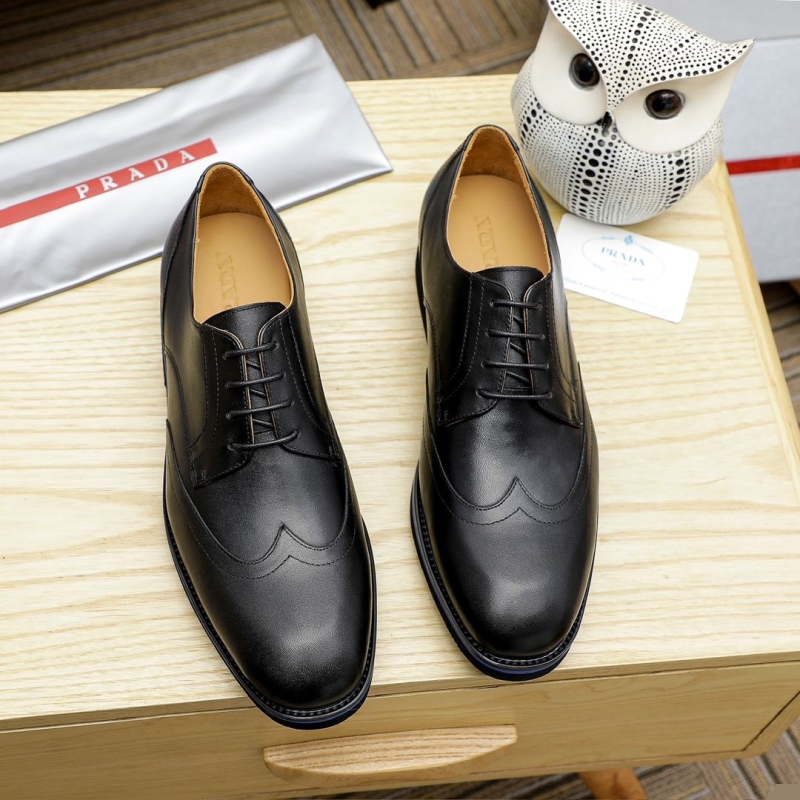 Pra*a leather shoes